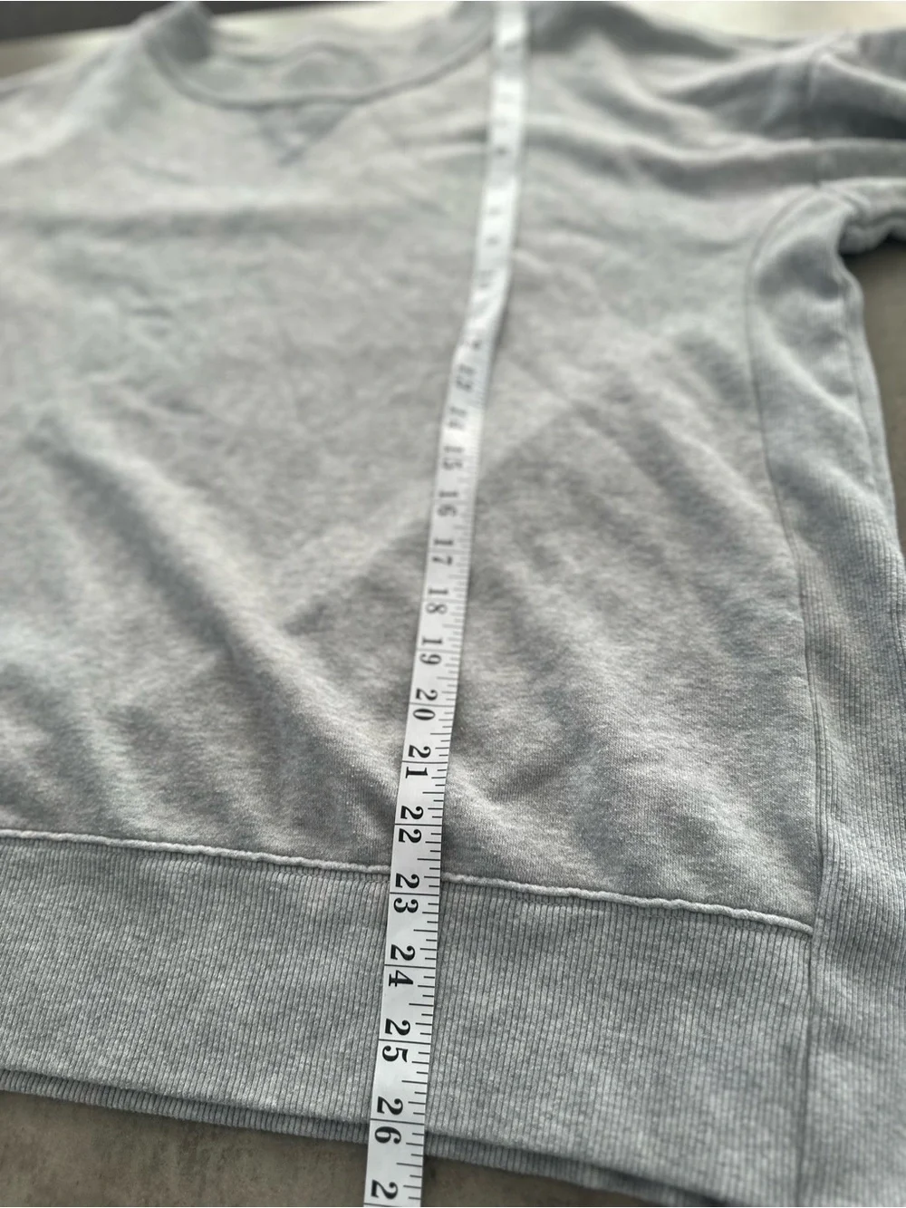 Aeire Gray Crewneck Sweater Relaxed Fit Lightweight Knit Pullover Side Slits Med - Picture 9 of 16